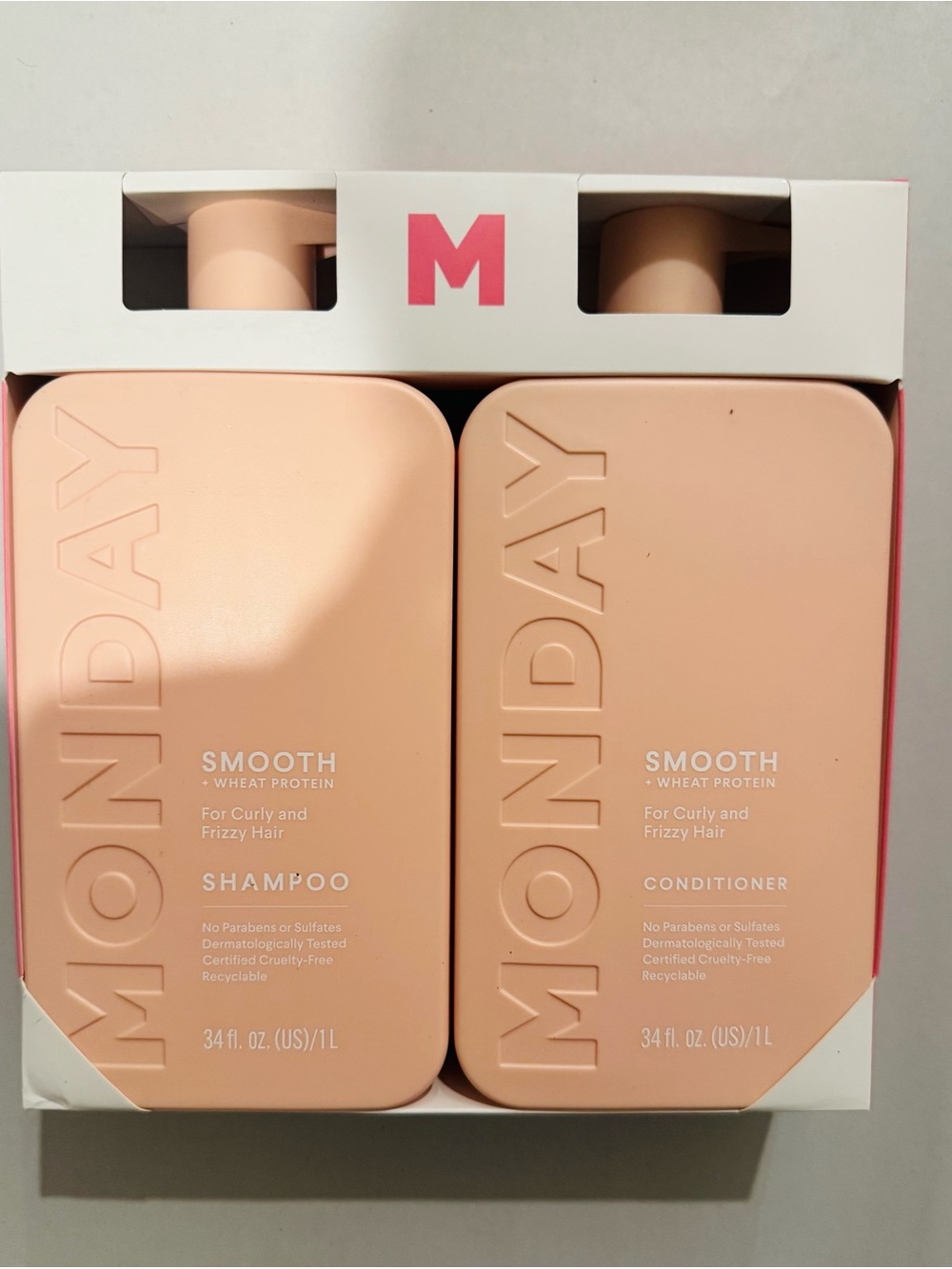 MONDAY HAIRCARE Moisture Shampoo + Conditioner Set